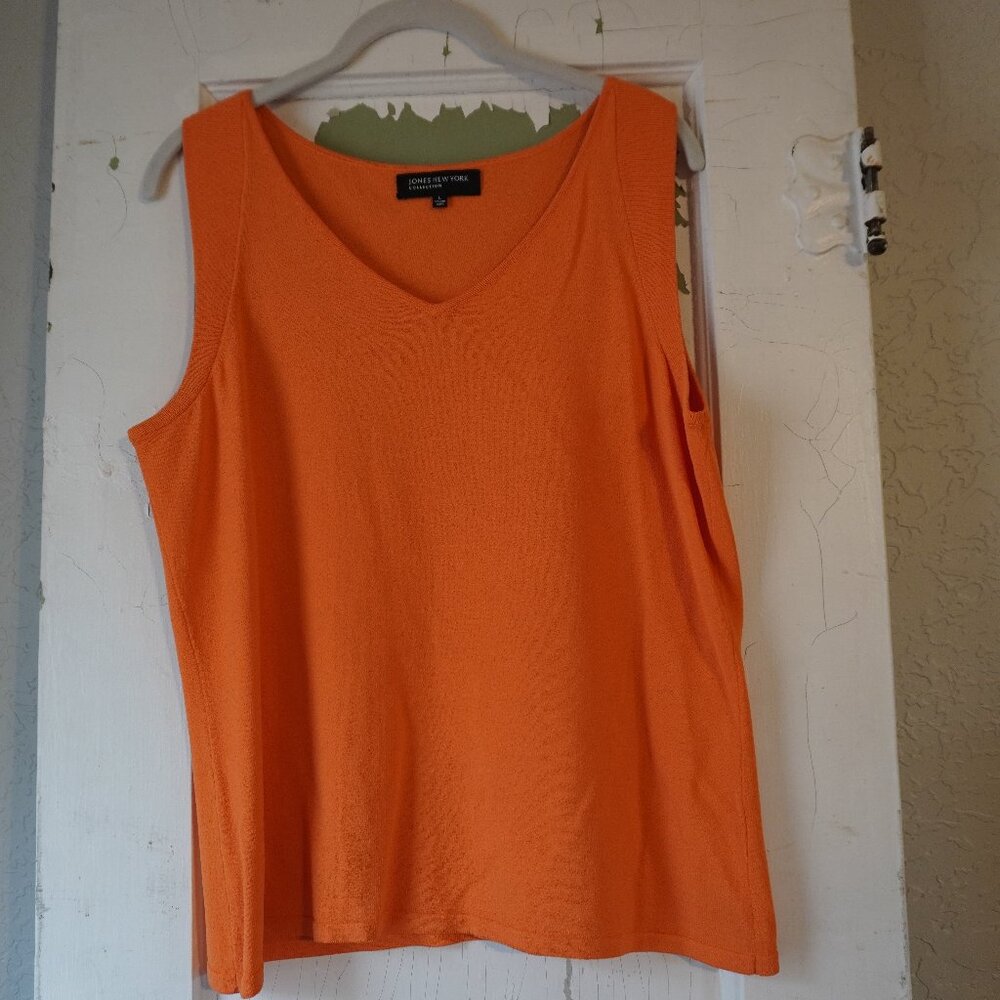 Jones‎ New York V Neck Sleeveless Blouse size large